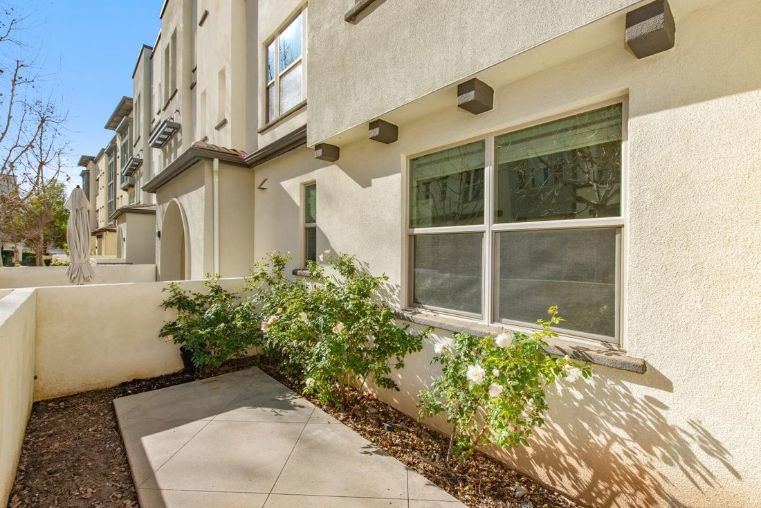 House in Irvine, California, United States 4 - 17499775