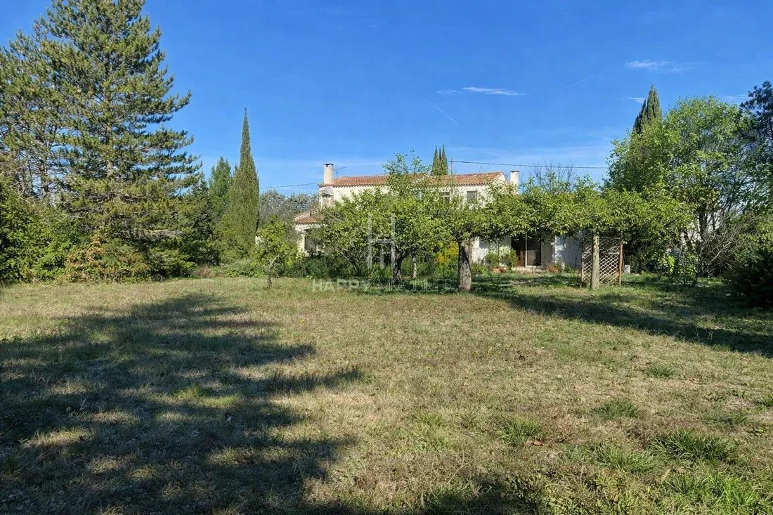 House in Paradou, Provence-Alpes-Côte d'Azur, France 1 - 16880192