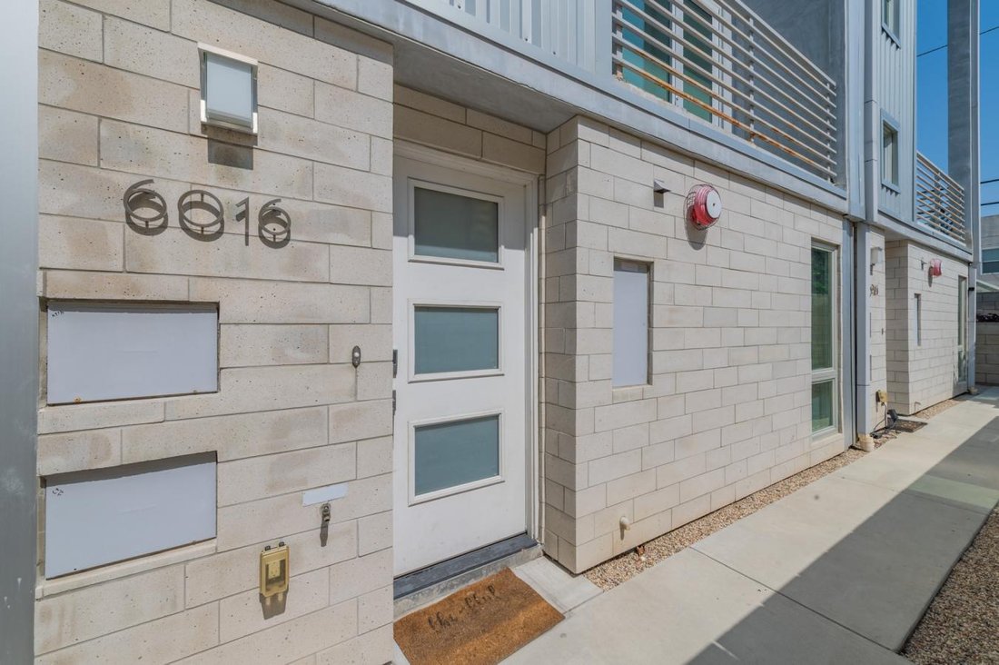 House in Los Angeles, California, United States 1 - 17499769