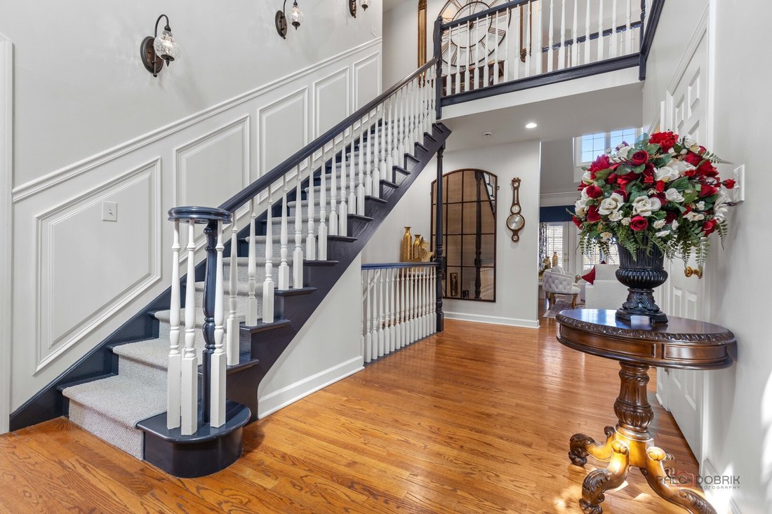 House in Burr Ridge, Illinois, United States 2 - 17500951