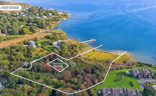 Land in East Moriches, New York, United States 1