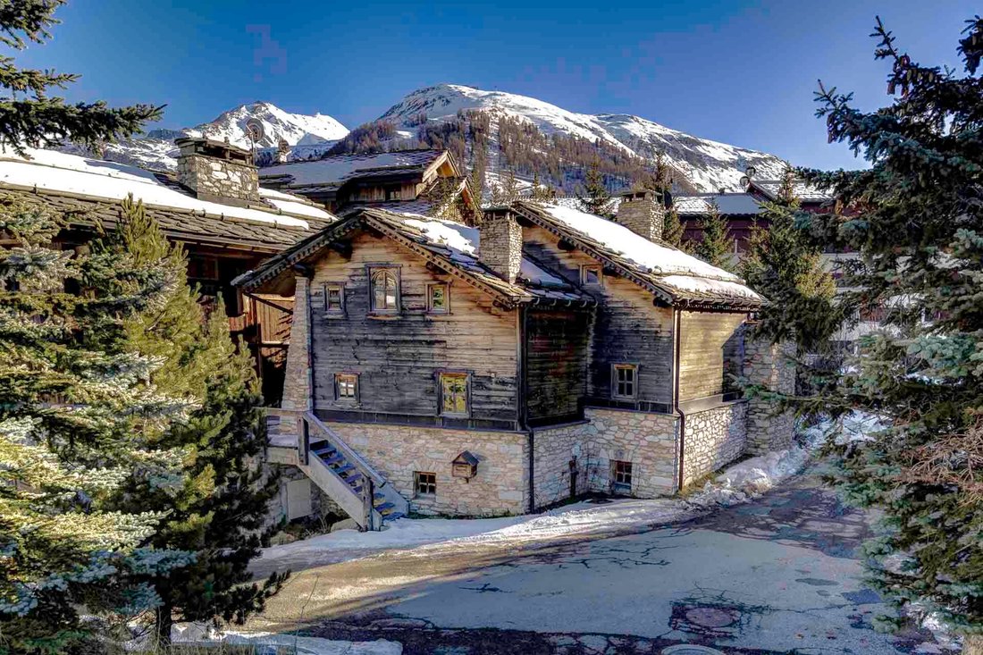 Chalet in Val-d'Isere, Auvergne-Rhône-Alpes, France 1 - 17501026