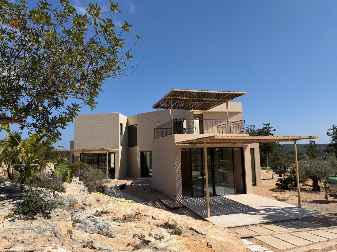 Villa in Sant Carles de Peralta, Santa Eularia des Riu, Balearic Islands 4 - 17500741