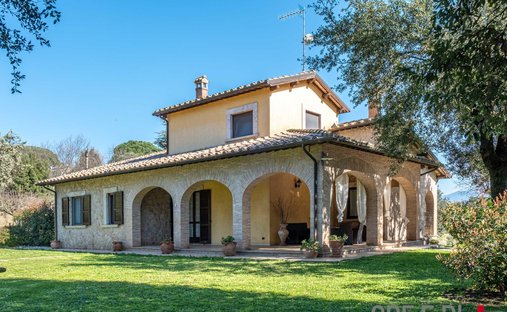 Country House in Castiglione In Teverina, Lazio, Italy 1