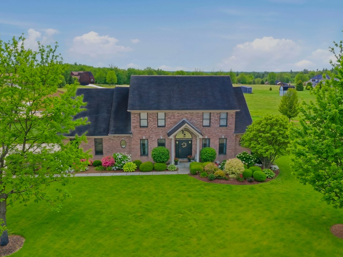 House in Spring Grove, Illinois, United States 1 - 17493840