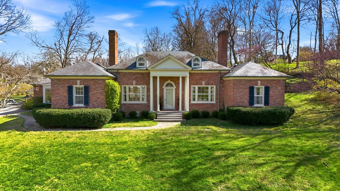 House in Watterson Park, Kentucky, United States 1 - 17501210