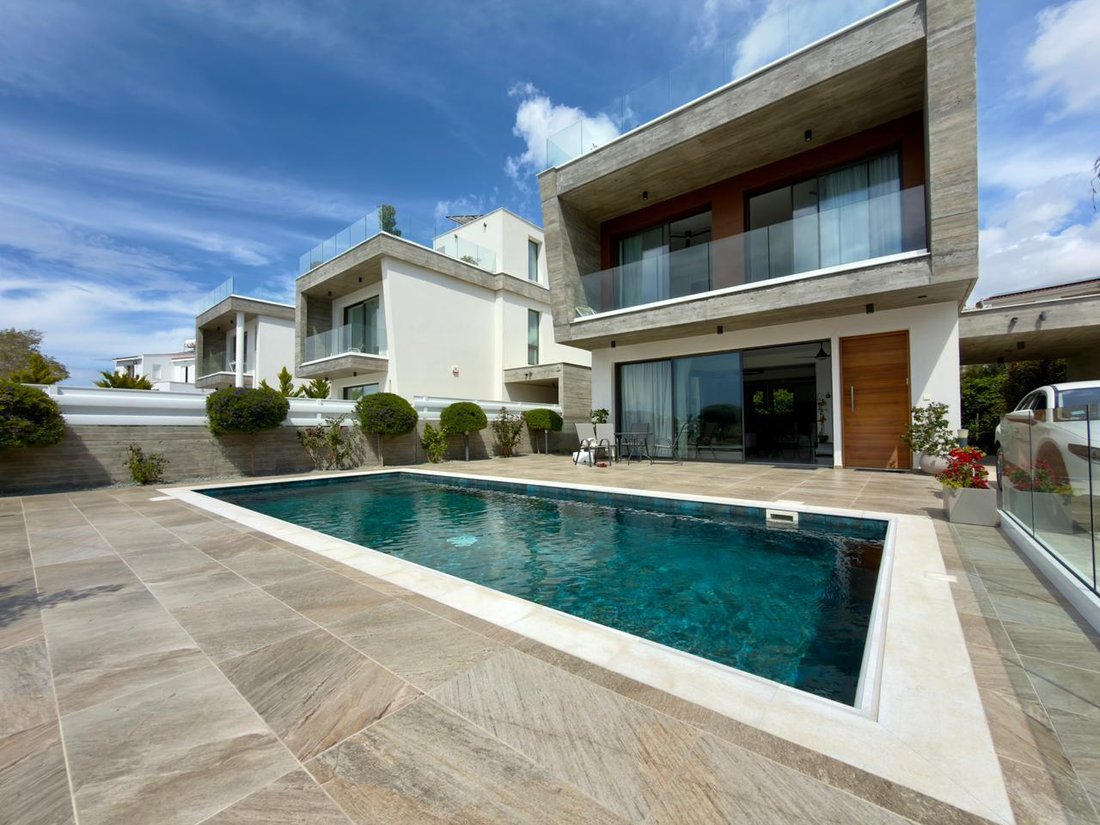 Villa in Chloraka, Paphos, Cyprus 2 - 17501225