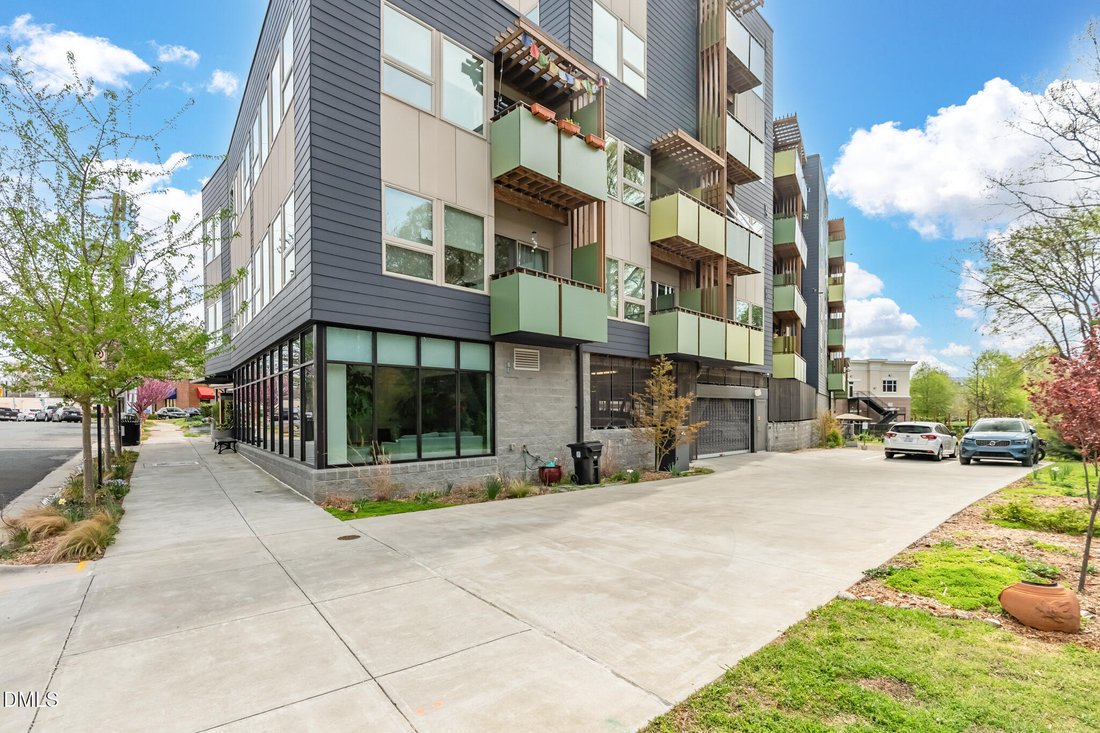 Condo in Durham, North Carolina, United States 5 - 17501910