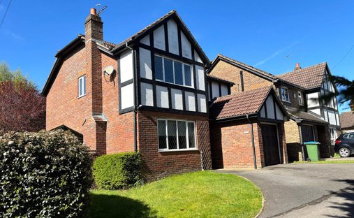 House in Dunton Green, England 1