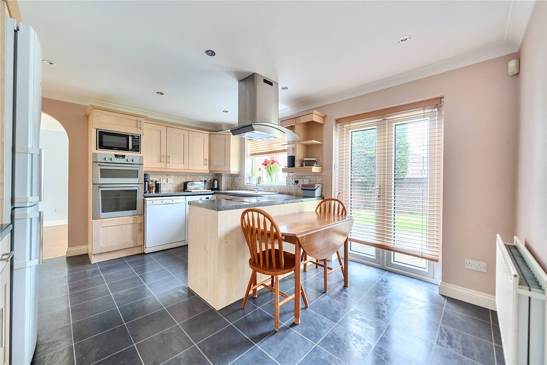 House in Dunton Green, England 2 - 17501548