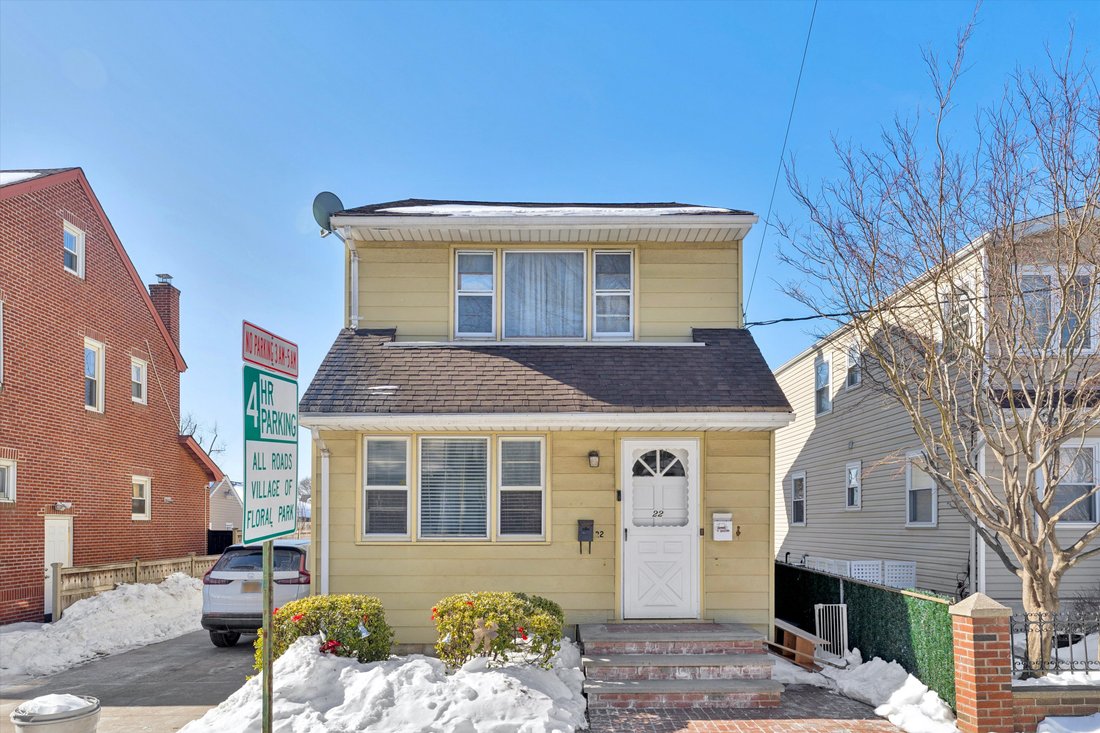 Apartment in North New Hyde Park, New York, United States 1 - 17501325