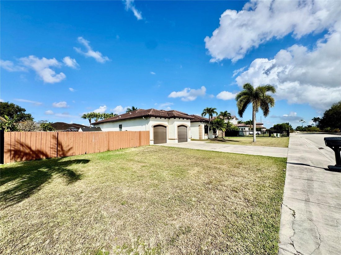 House in Homestead, Florida, United States 4 - 17501448