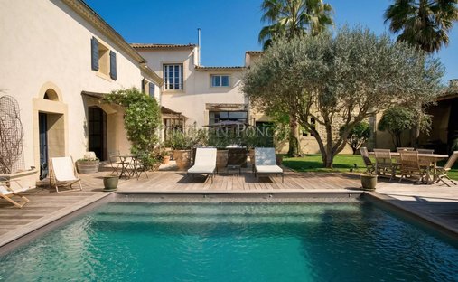 House in Capouchiné, Nimes, France 1
