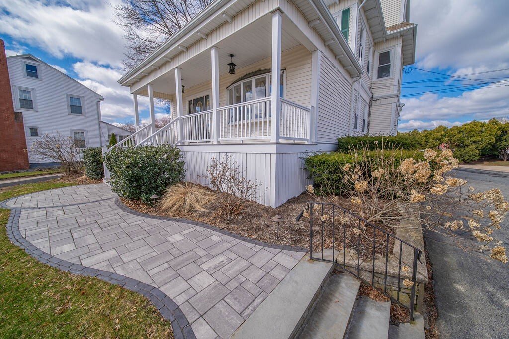 East Providence, Rhode Island, United States 5 - 17501519