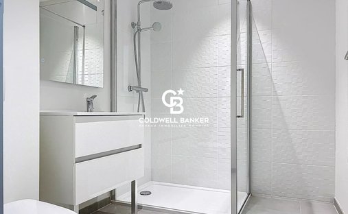 One Of Flat Roof Water Castle, Rochefort ( Commerical)