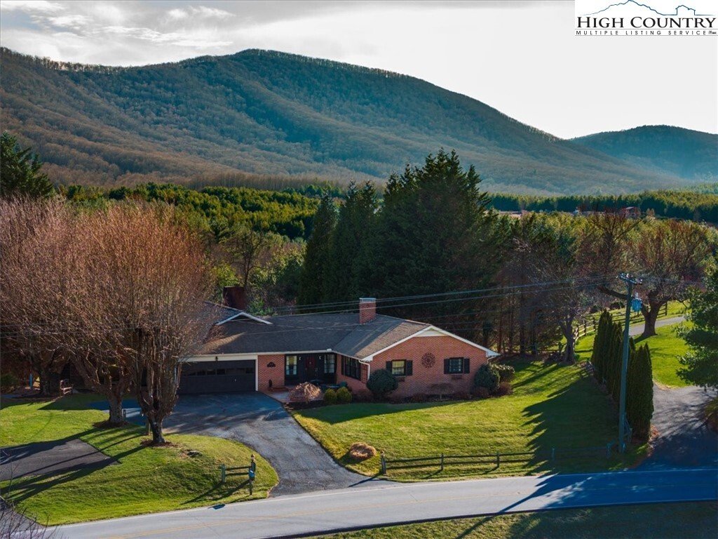 House in Glade Valley, North Carolina, United States 2 - 17501479