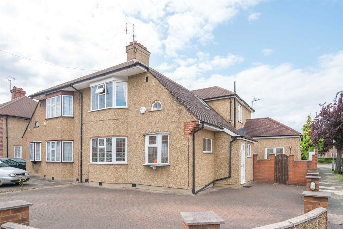 House in Eastcote, Hillingdon, England 1 - 17501758