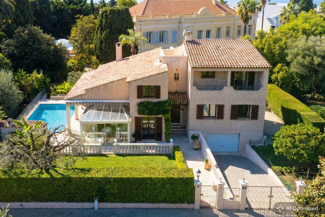 House in Camp Long, Cannes, France 1 - 16881720