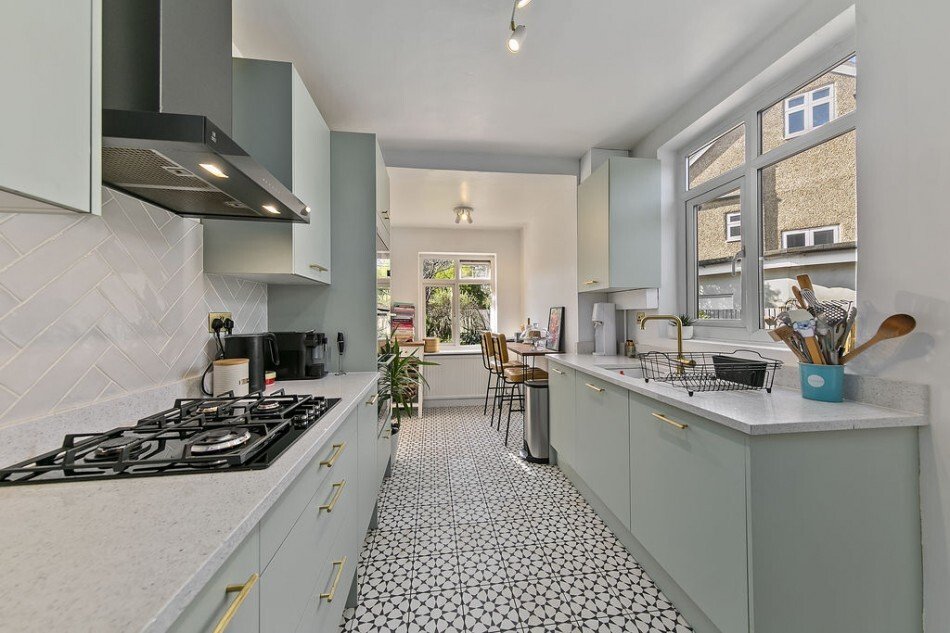 House in West Molesey, Elmbridge, England 4 - 17501673