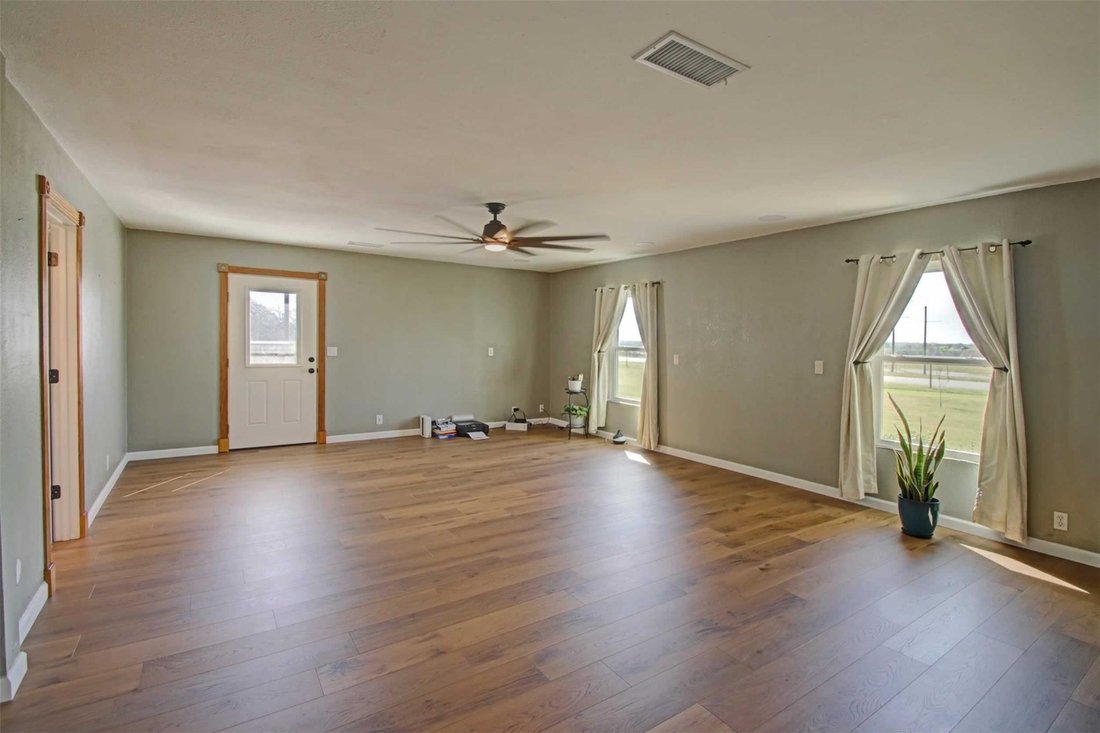 House in Springtown, Texas, United States 5 - 17465837