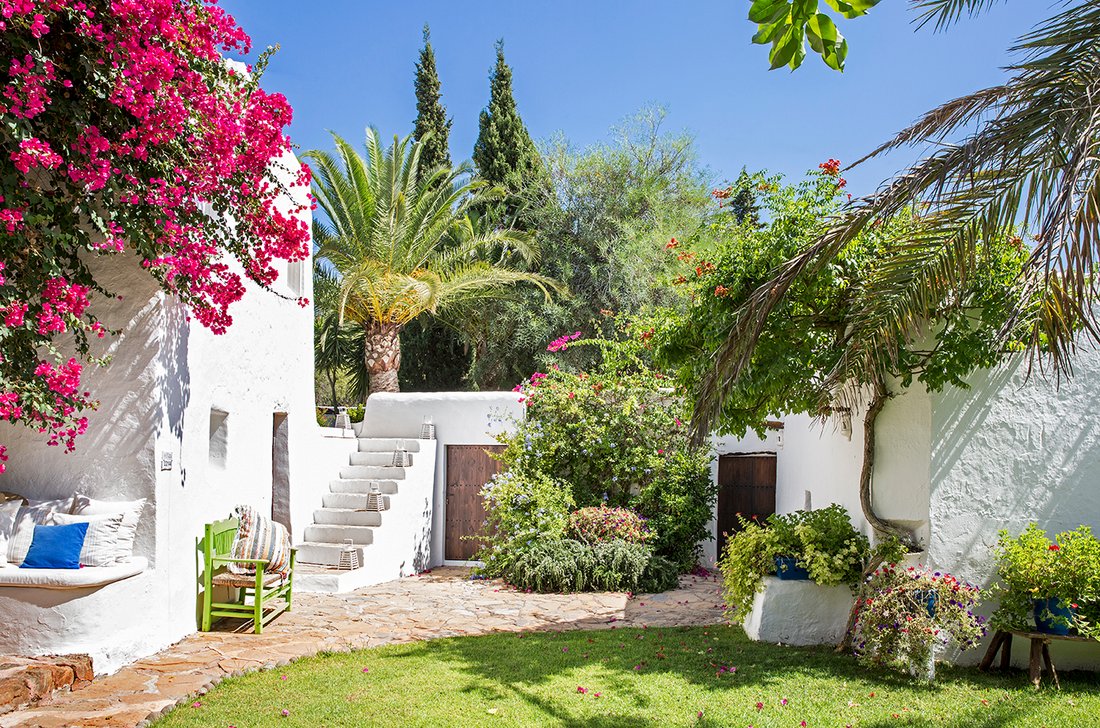 Villa in Sant Antoni de Portmany, Balearic Islands, Spain 2 - 17502517