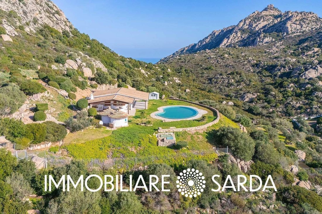 Villa in Center, Olbia, Italy 5 - 17502660