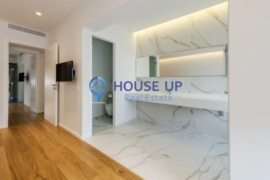Apartment in Vouliagmeni, Attica, Greece 5 - 17502384
