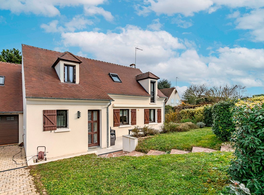 House in Sud, Chambourcy, France 1 - 17397310