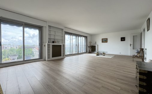 Apartment in Forêt, Saint-Germain-en-Laye, France 1