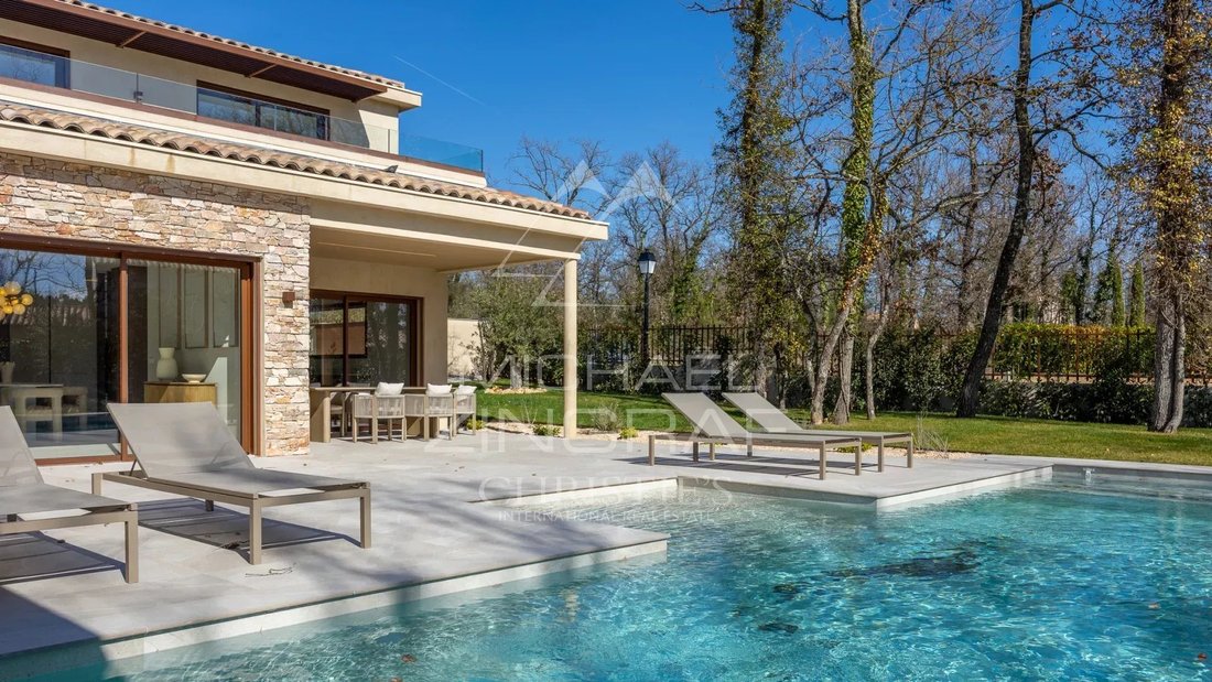 Villa in Fayence, Provence-Alpes-Côte d'Azur, France 2 - 17502464