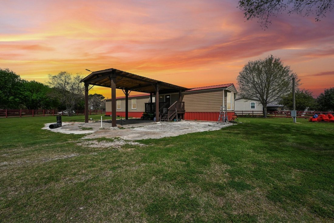House in Waller, Texas, United States 2 - 17502188