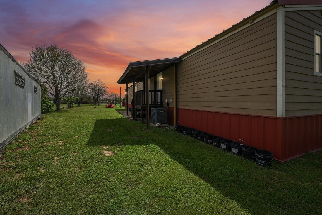 House in Waller, Texas, United States 3 - 17502188