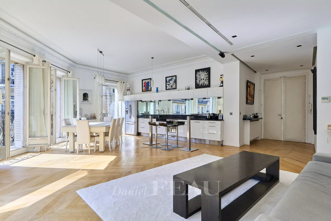 Apartment in Porte Dauphine, Paris 16e Arrondissement, Paris 3 - 17502336