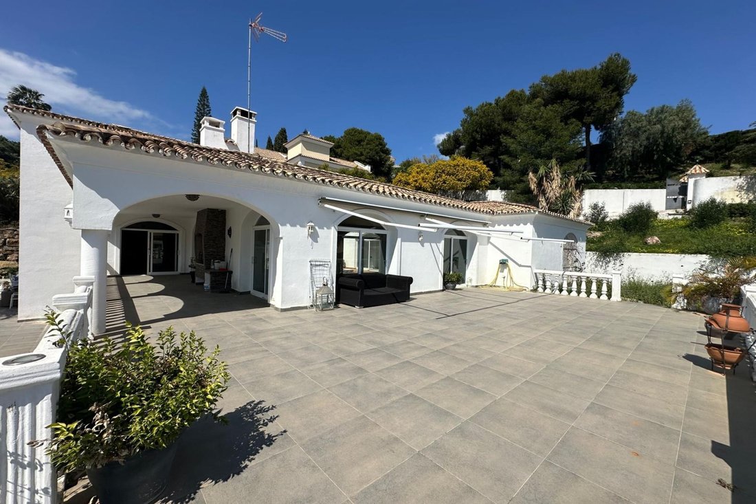 House in El Paraíso, Benahavis, Spain 2 - 17502670