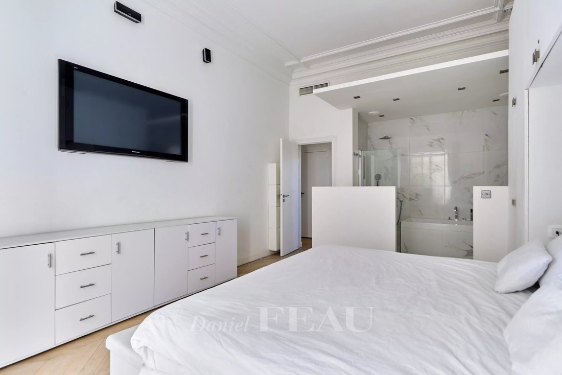 Apartment in Porte Dauphine, Paris 16e Arrondissement, Paris 5 - 17502336