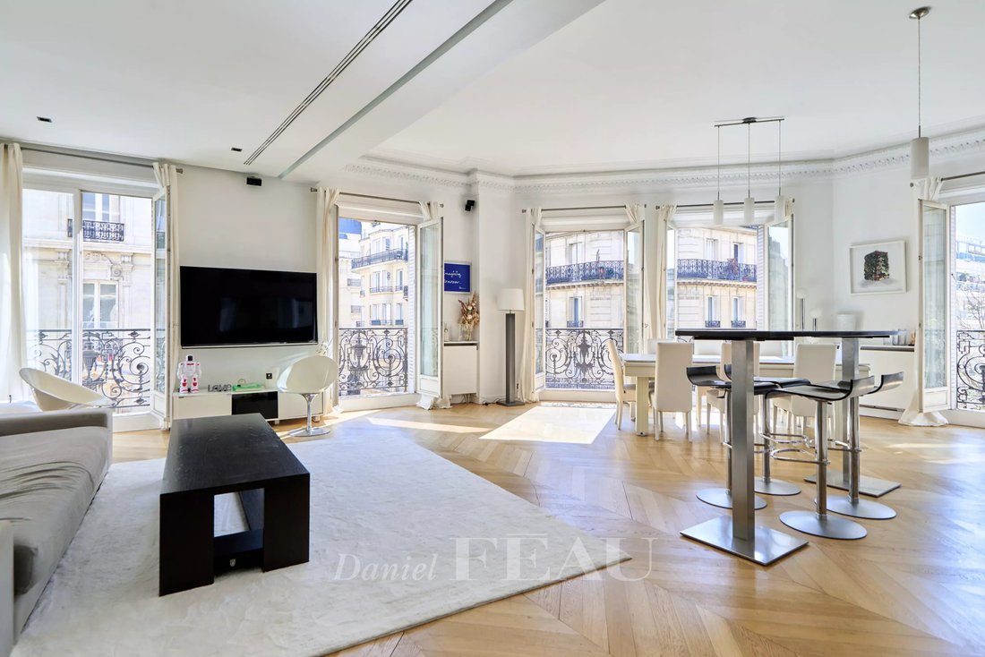 Apartment in Porte Dauphine, Paris 16e Arrondissement, Paris 1 - 17502336