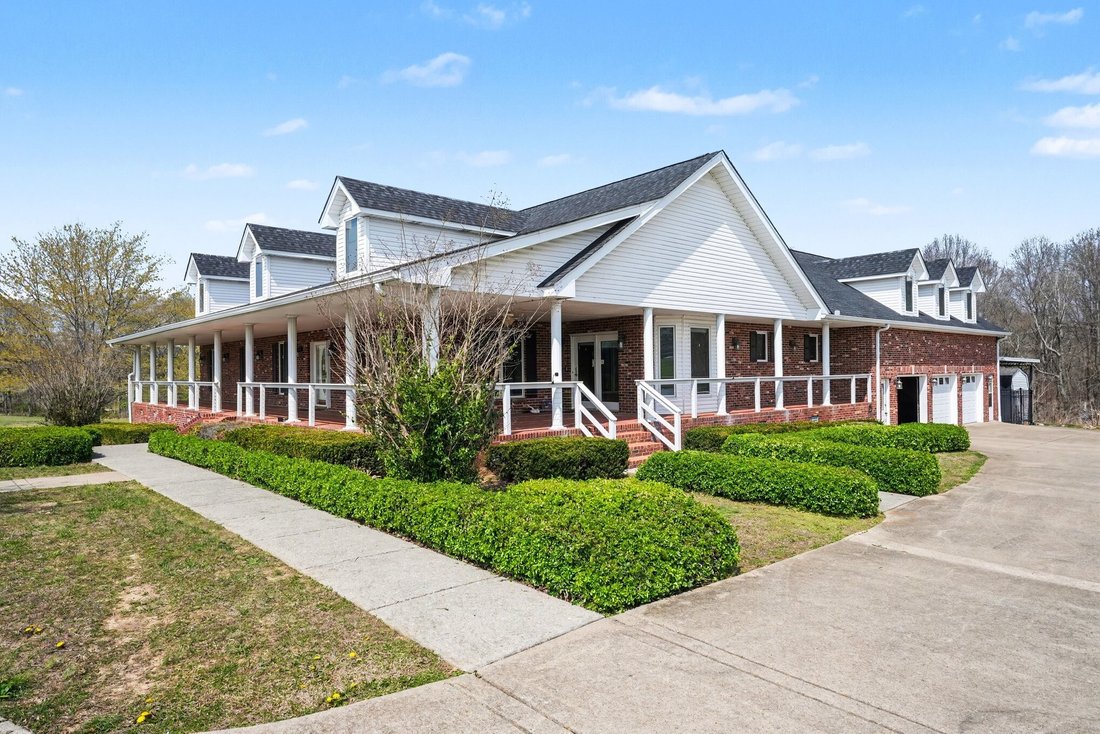 House in Greenbrier, Tennessee, United States 3 - 17501942