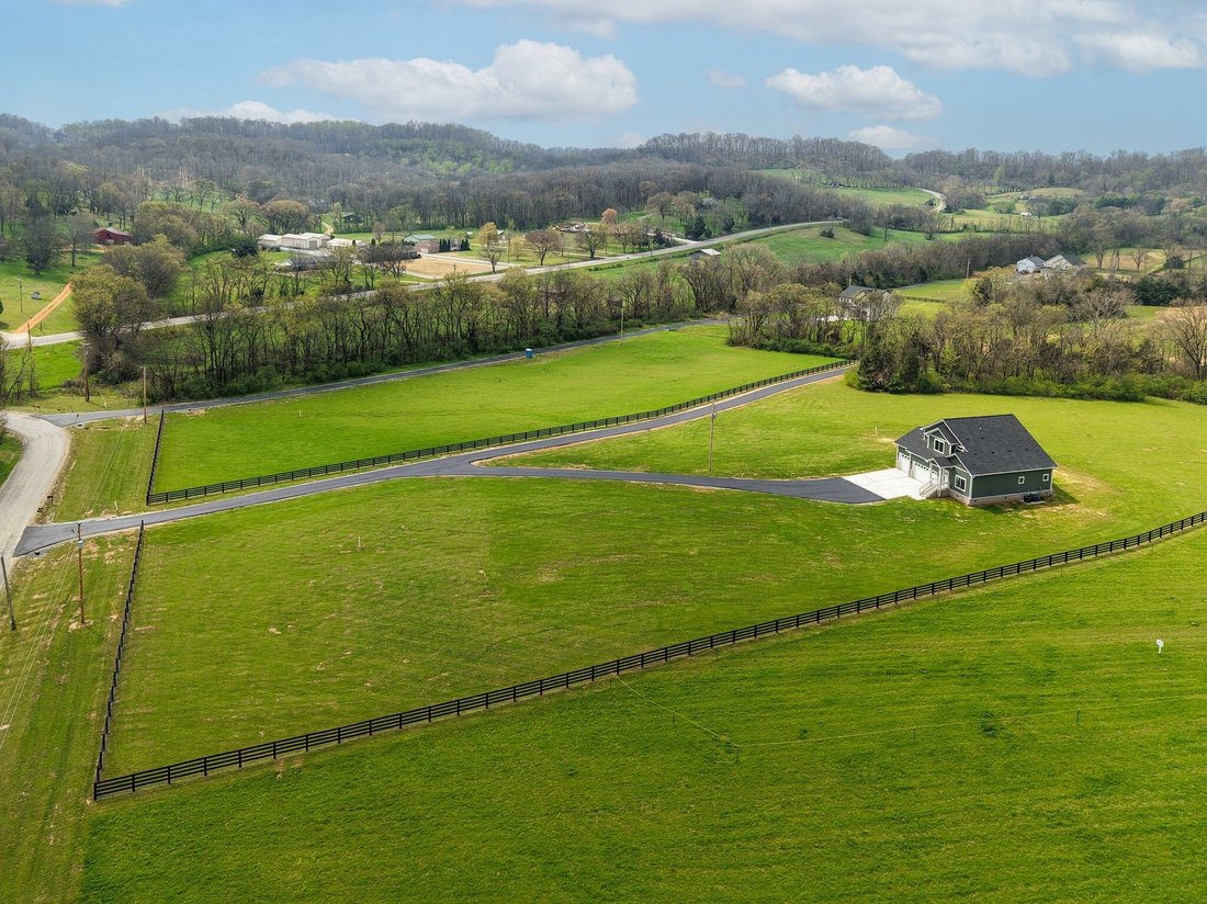 House in Mount Pleasant, Tennessee, United States 3 - 16789593