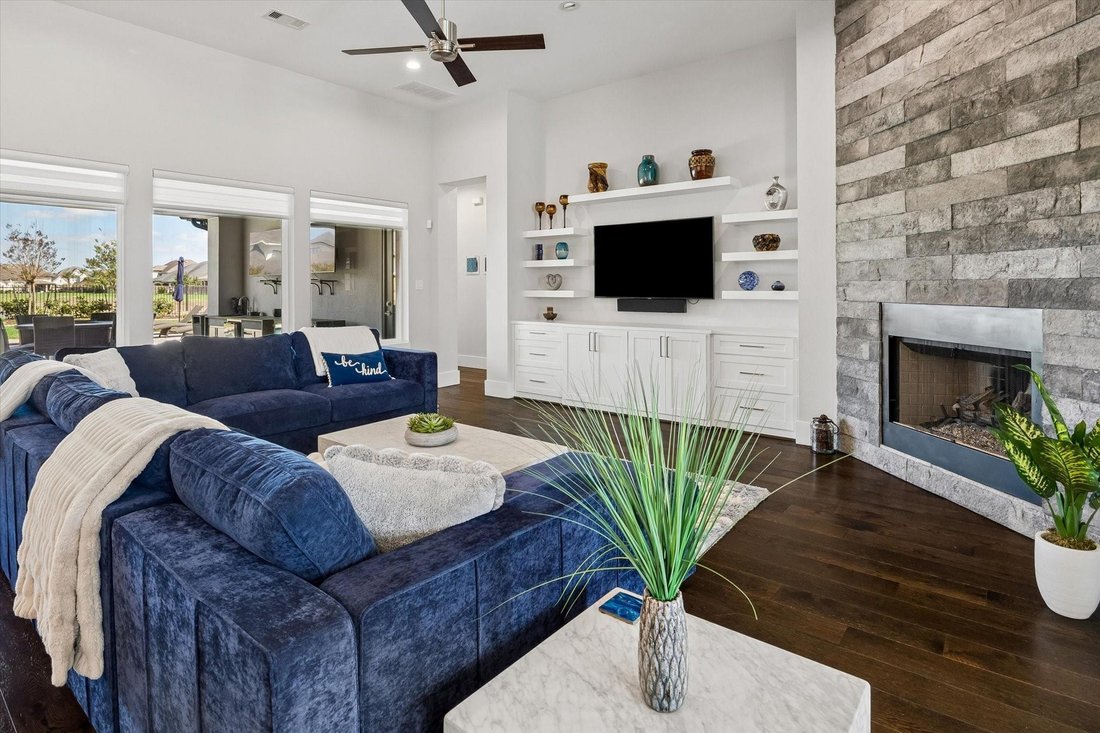 House in Friendswood, Texas, United States 3 - 17502163