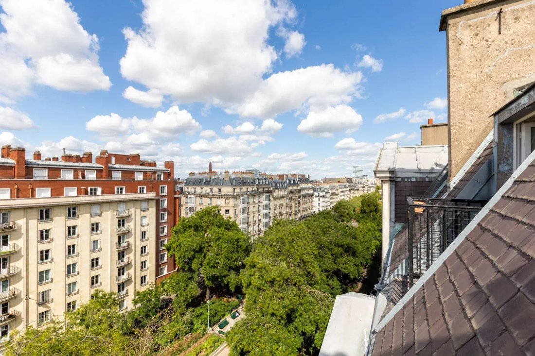 Apartment in La Fourche-Guy Môquet, Paris 17e Arrondissement, Paris 4 - 17357382
