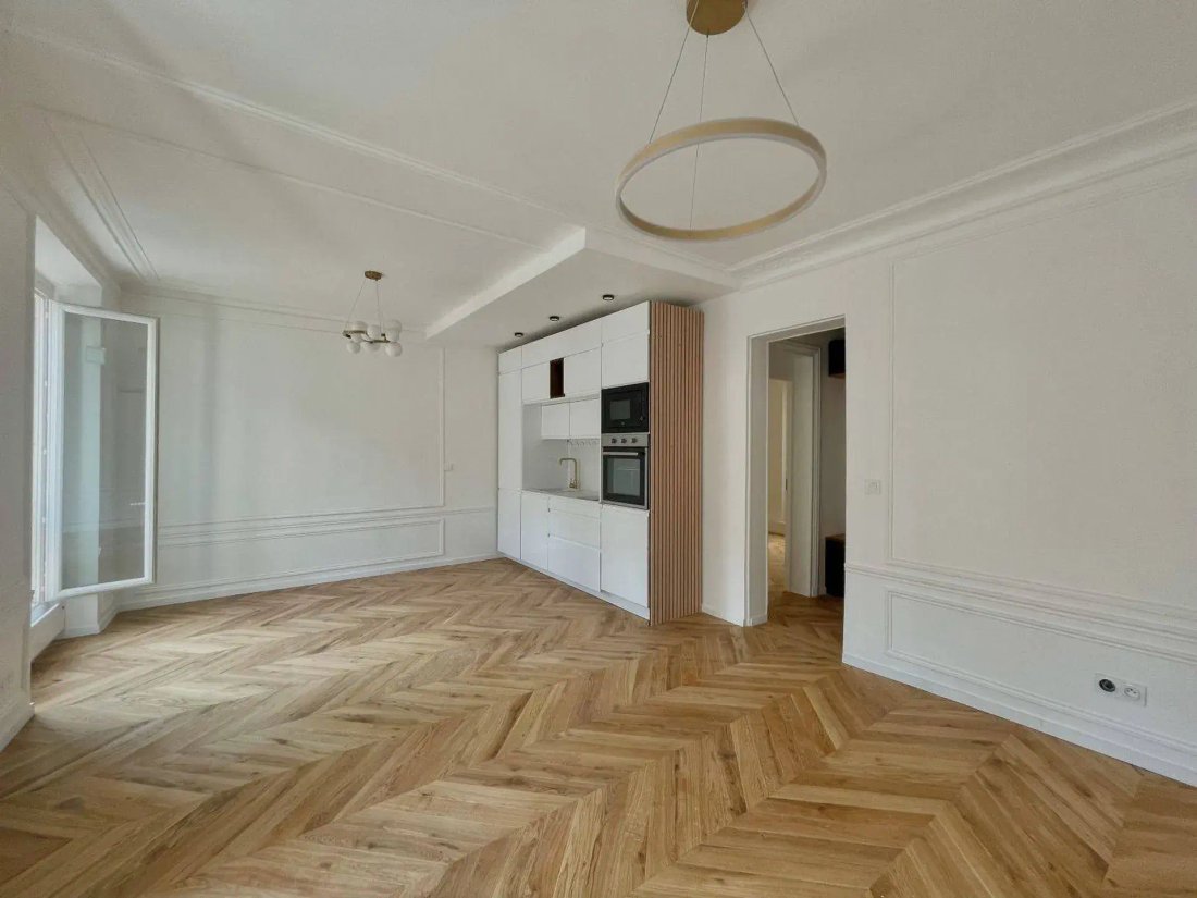 Apartment in La Fourche-Guy Môquet, Paris 17e Arrondissement, Paris 2 - 17502592