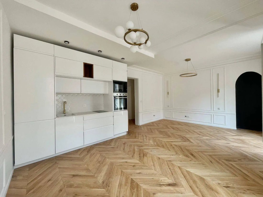 Apartment in La Fourche-Guy Môquet, Paris 17e Arrondissement, Paris 4 - 17502592