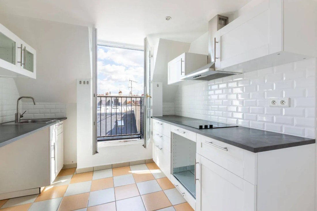 Apartment in La Fourche-Guy Môquet, Paris 17e Arrondissement, Paris 5 - 17357382