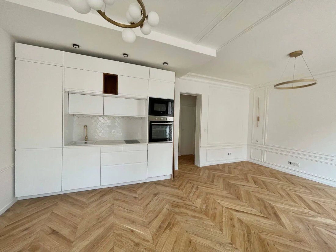Apartment in La Fourche-Guy Môquet, Paris 17e Arrondissement, Paris 3 - 17502592