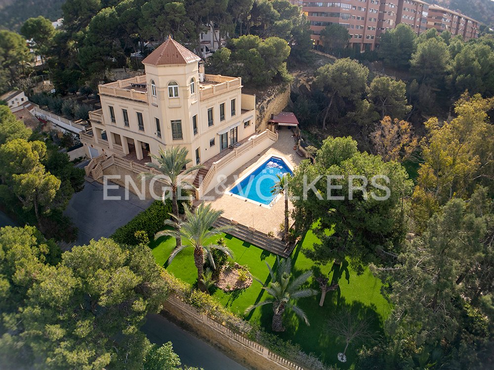 Villa in Alicante, Valencian Community, Spain 1 - 17502833