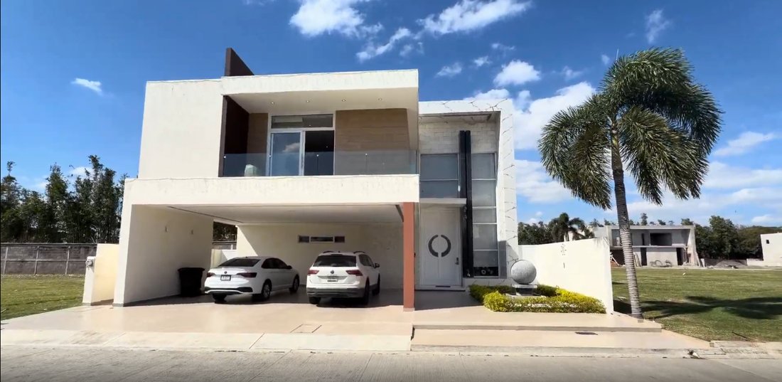 House in Paso del Toro, Veracruz, Mexico 1 - 17503369