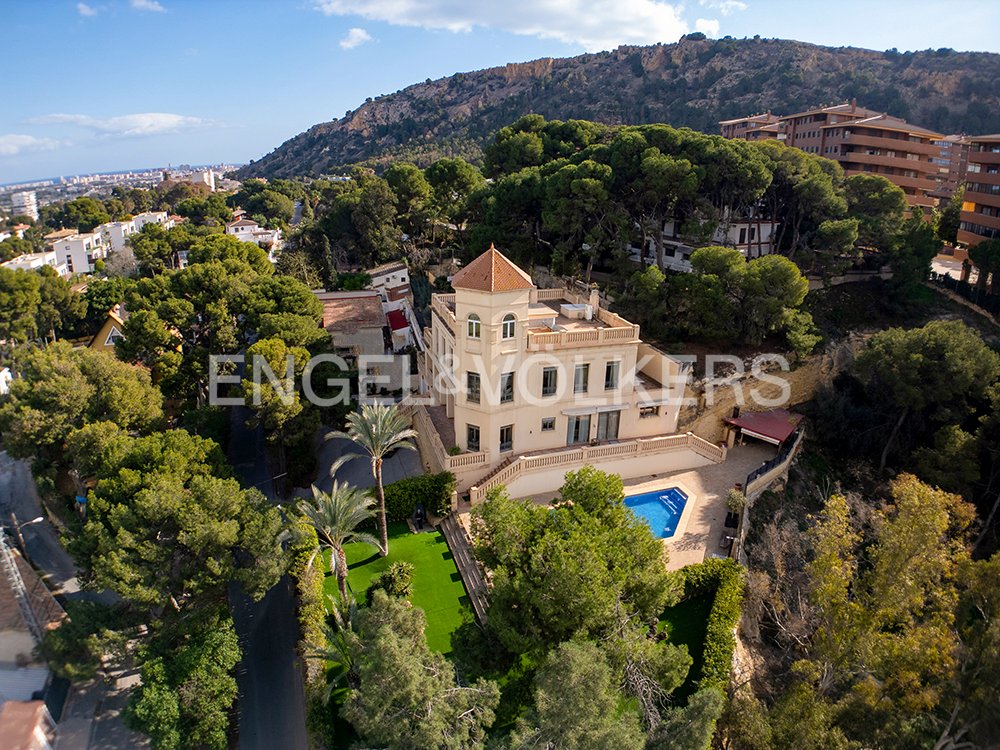Villa in Alicante, Valencian Community, Spain 2 - 17502833