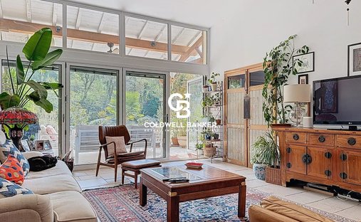 19th Century Castle For Sale In Vienne, 2 Hours From Paris.