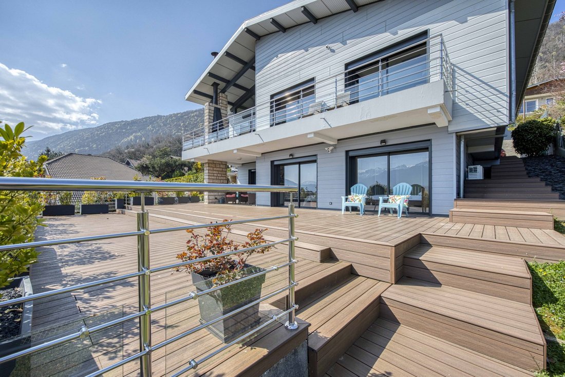 Villa in Sévrier, Auvergne-Rhône-Alpes, France 1 - 17508253