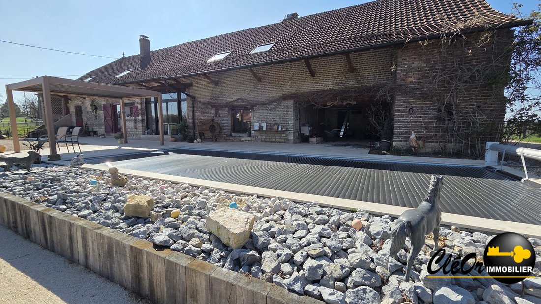 Farm Ranch in Mouthier-en-Bresse, Bourgogne – Franche-Comté, France 4 - 17508145